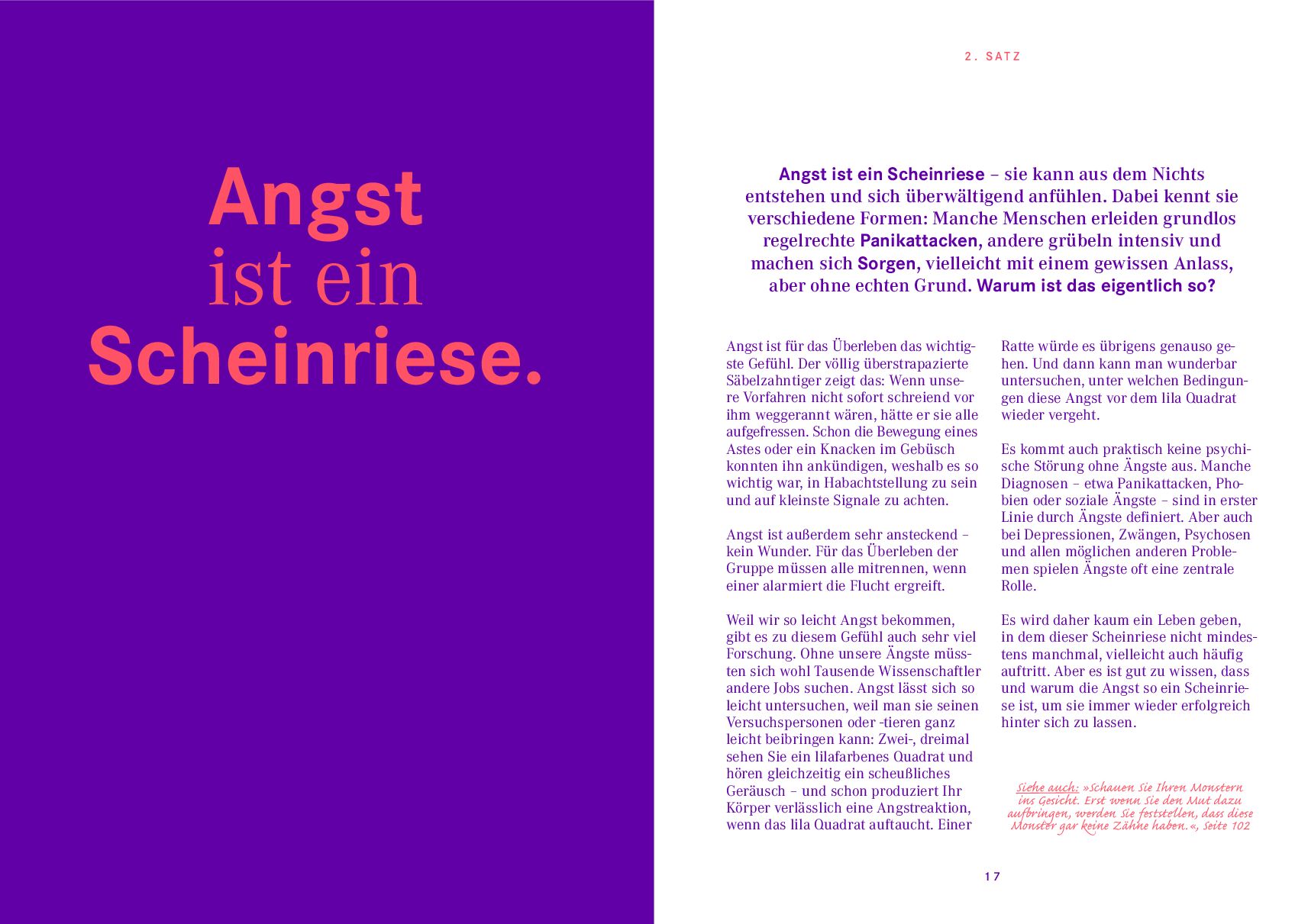 Das offene Buch »In der Komfortzone wächst nichts.« zeigt auf der linken Seite eine violette Doppelseite mit dem Zitat „Angst ist ein Scheinriese.“ in großen Buchstaben. Die rechte Seite enthält Text in Schwarz- und Orangetönen auf weißem Hintergrund.