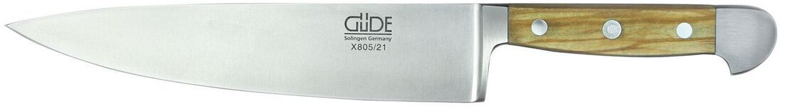 Ein professionelles Kochmesser mit einer Edelstahlklinge und einem Holzgriff. Das Messer hat drei sichtbare Nieten am Griff.