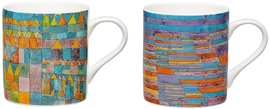 Set aus zwei Kaffeebechern mit Künstlermotiven nach Paul Klee. Die Becher sind bunt gestaltet und haben verschiedene geometrische Muster in Blau, Orange, Grün und Violett. Ideal für Kunstliebhaber.