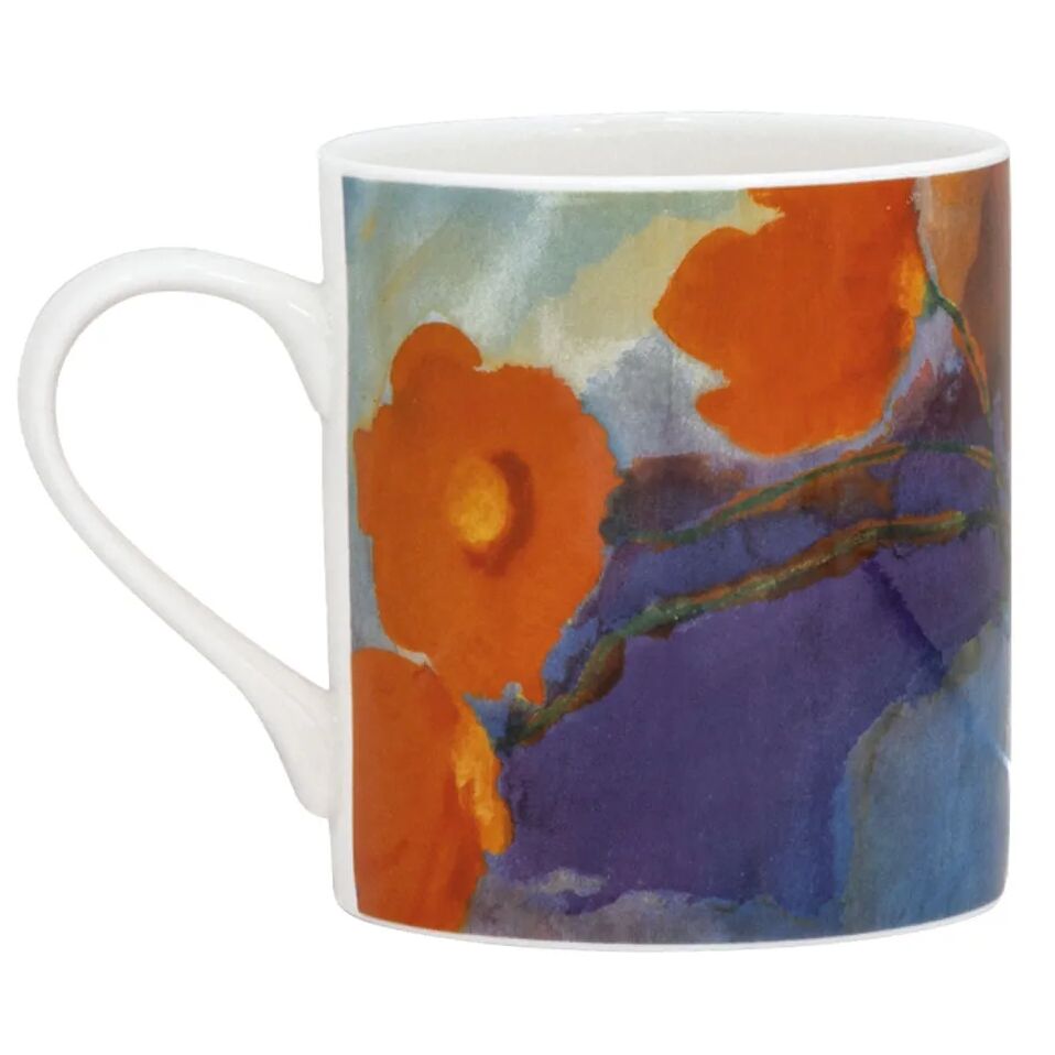 Abgebildet ist eine hochwertige Porzellantasse aus Bone China mit einem farbenfrohen Künstlermotiv von Emil Nolde. Das Design zeigt große, leuchtend orangefarbene Sommerblumen vor einem Künstlerhintergrund in gedeckten Blau-, Lila- und Grüntönen. Die Form ist klassisch-zeitlos mit elegantem Henkel.