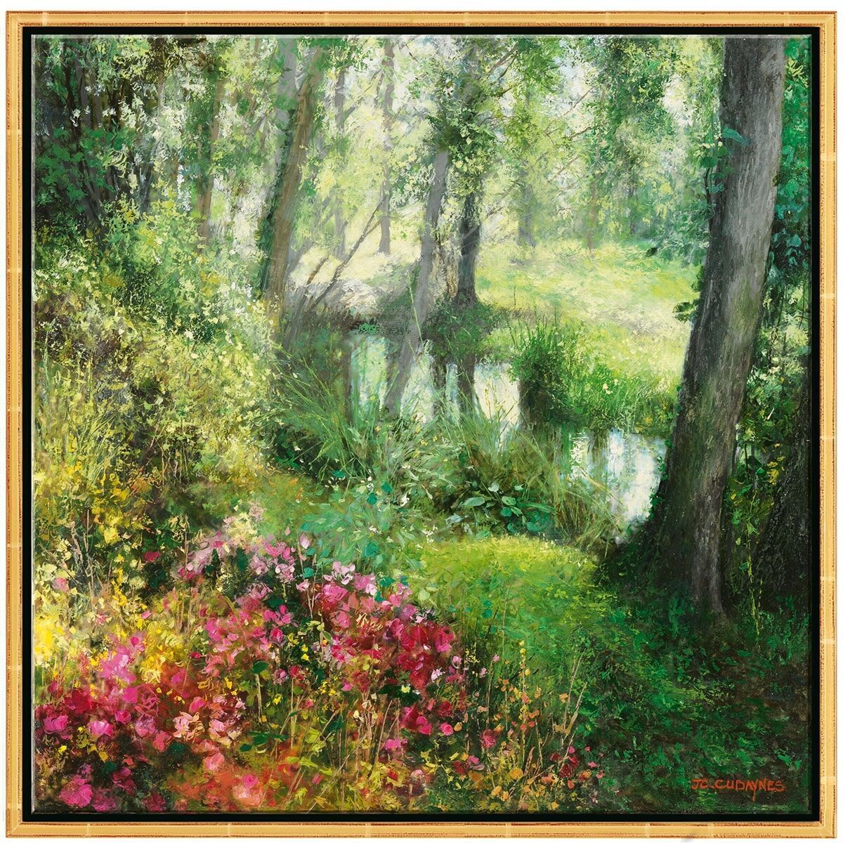 Ein Gemälde mit dem Titel 'Le Ru de L'Epte, à Giverny' von Jean-Claude Cubaynes. Es zeigt eine idyllische Landschaft mit einem ruhigen Fluss, umgeben von grünen Bäumen und bunten Blumen im Vordergrund.