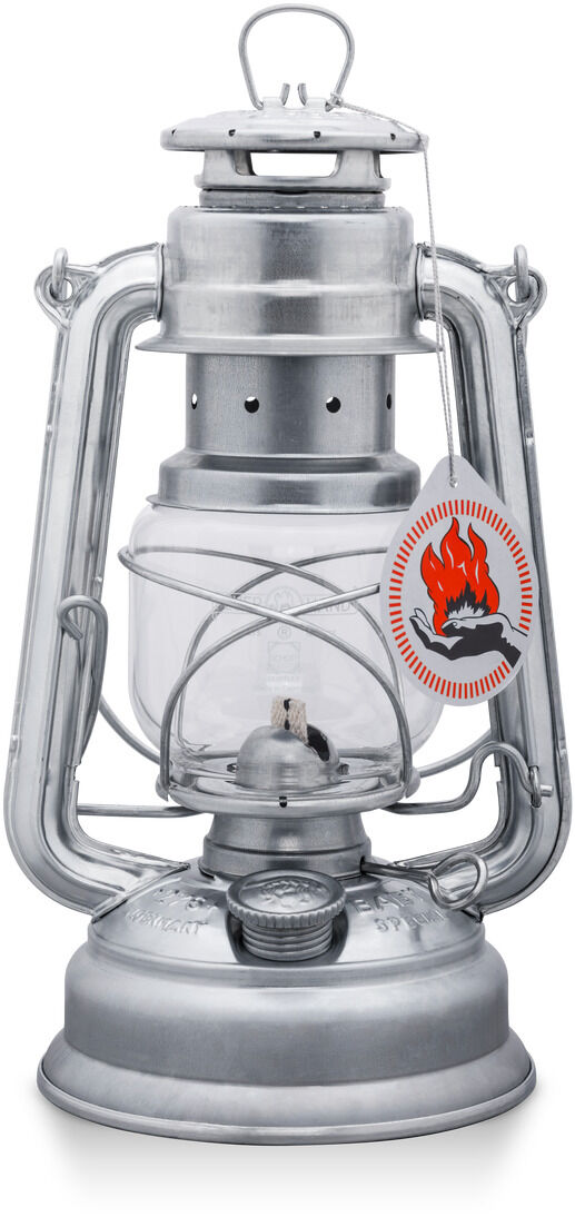 Sturmlaterne zinkbeschichtet, robustes Design, wetterfest; ideal für Camping, Outdoor-Abenteuer und Dekoration, silberne und graue Farbgebung.