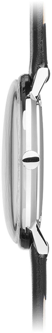 Seitliche Ansicht der Junghans-Uhr »Max Bill Damen«: Flaches, rundes Edelstahlgehäuse, puristische Linien, klassischer Drücker. Schwarzes Armband, neutraler weißer Hintergrund. Die Uhr vermittelt dezente Eleganz und zeugt vom reduzierten Bauhaus-Design.