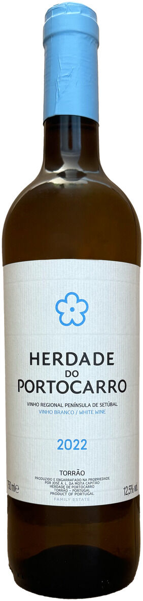 Eine Flasche Weißwein 'Herdade do Portocarro' aus Portugal, Jahrgang 2022. Das Etikett ist weiß mit schwarzer Schrift und einem blauen Blumenlogo. Die Flasche hat einen blauen Verschluss.