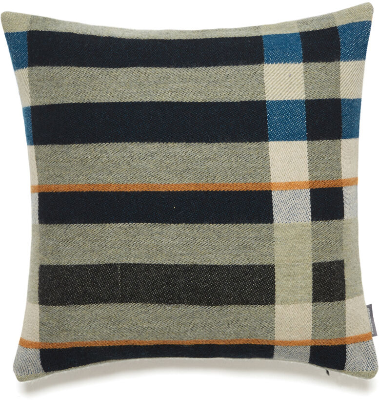 Ein quadratisches Kissen mit einem modernen, geometrischen Muster in den Farben Schwarz, Beige, Blau, Orange und Weiß. Das Kissen ist inspiriert vom Bauhaus-Stil und zeichnet sich durch klare Linien und hochwertige Materialien aus.