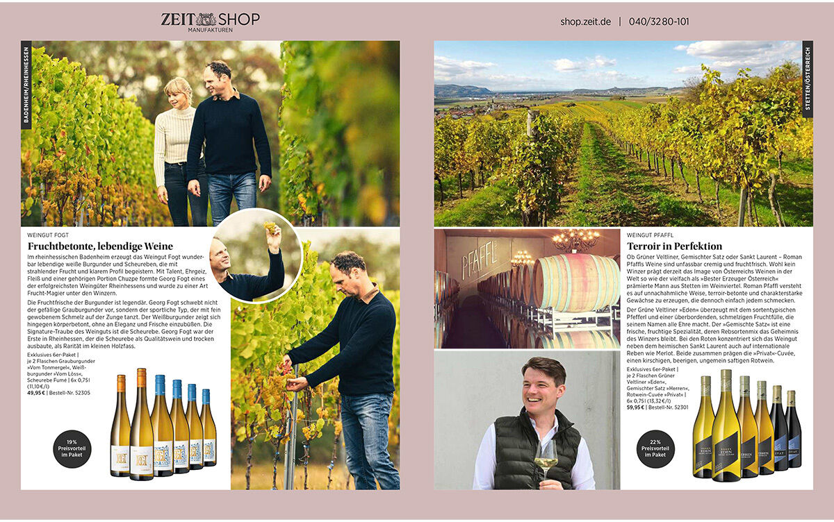 Doppelseite des DIE-ZEIT-Shop-Katalogs auf rosigem Grund: links Fotos eines Winzers und einer Winzerin im grünen Weinberg sowie sechs Weinflaschen unter „Fruchtbetonte, lebendige Weine“. Rechts Weinberg, Holzfässer und ein Porträt eines Winzers; darunter sechs Flaschen bei „Terroir in Perfektion“.