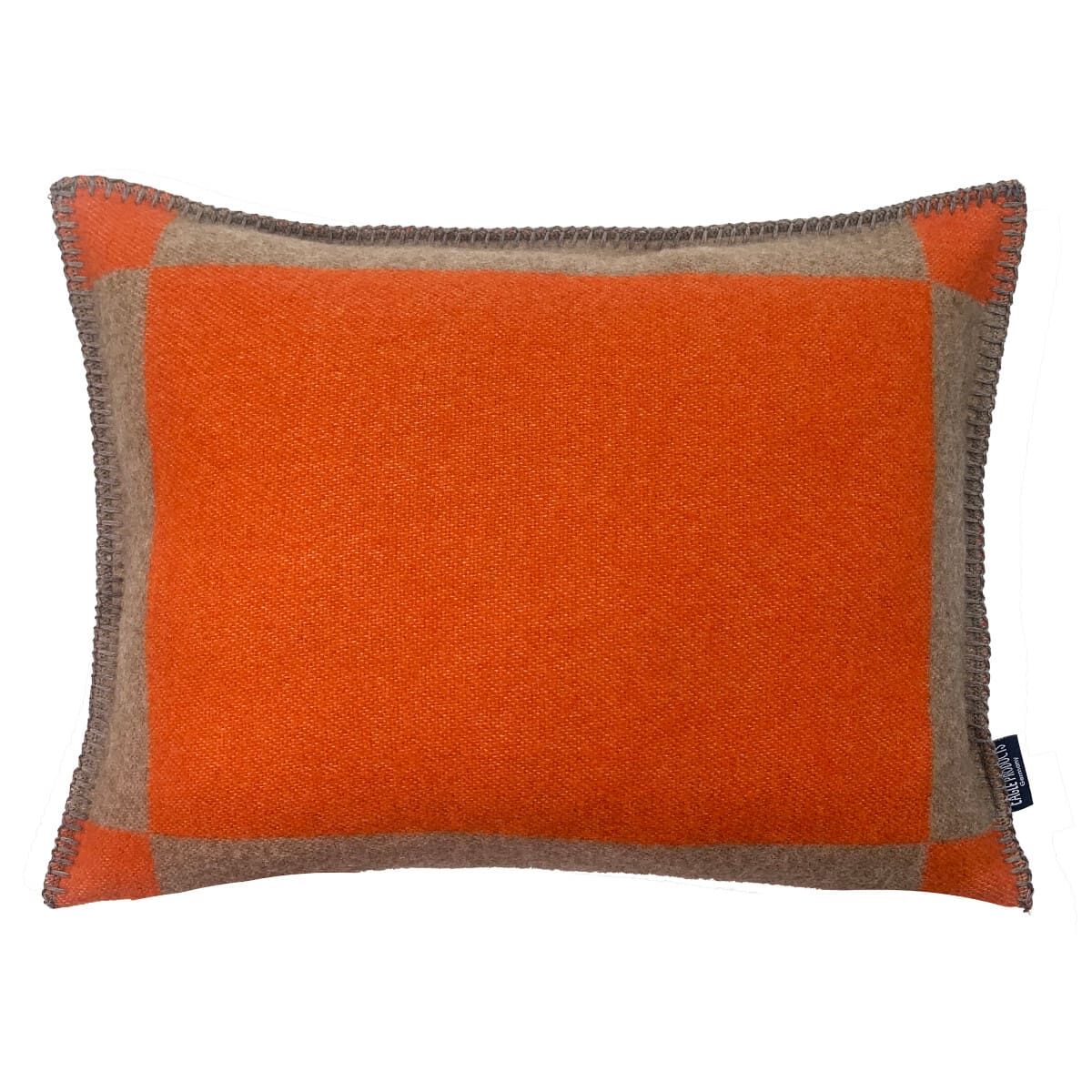 Kissenhülle »Manchester«, orange | Decken & Kissen | Einrichten | DIE ZEIT  Shop - Besondere Ideen, erlesene Geschenke